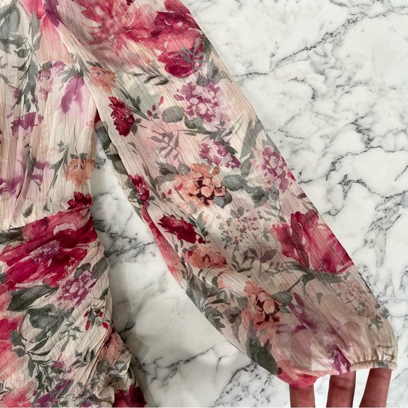 Bloggers Favorite Express metallic floral one shoulder pleated ruffled romper XS - Picture 6 of 16